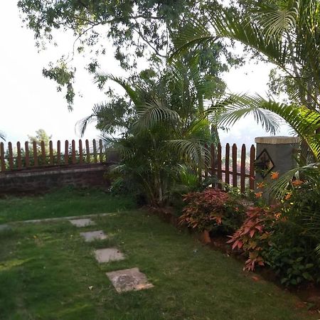 Inaya Bungalow Villa Panchgani Esterno foto