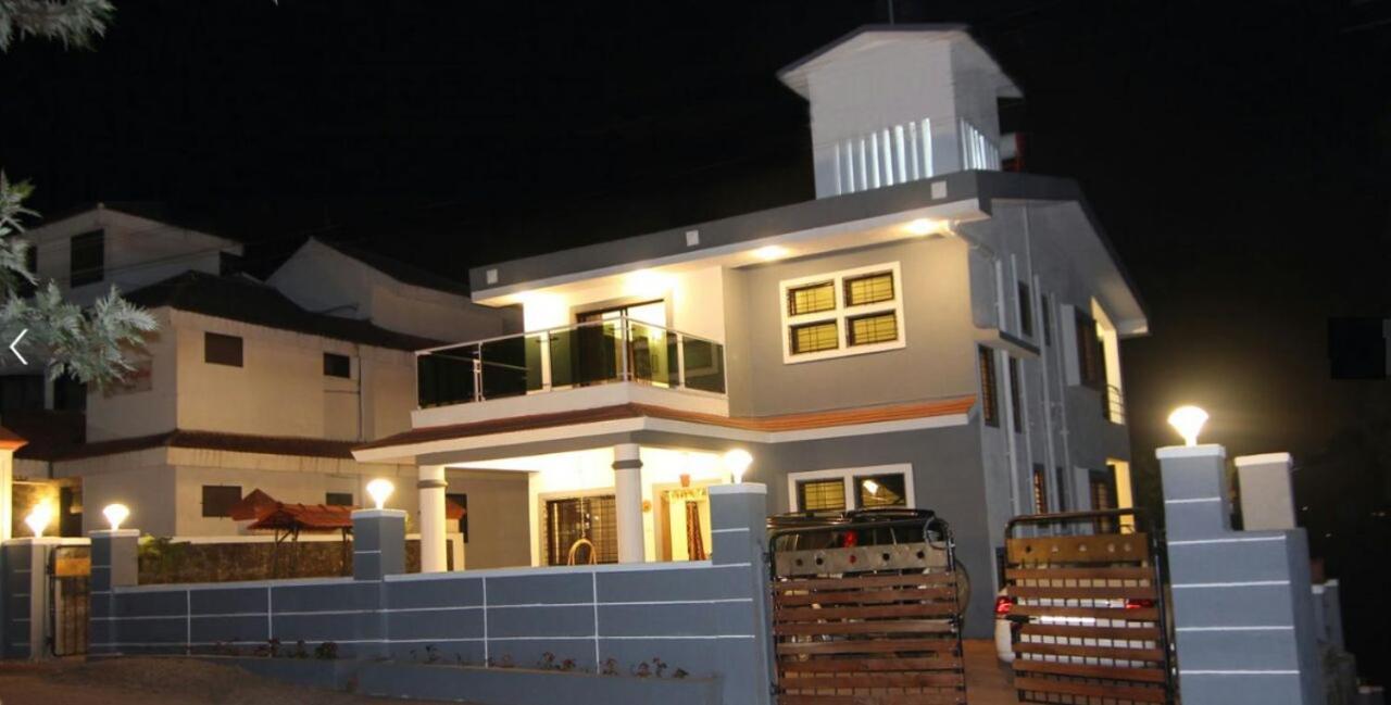 Inaya Bungalow Villa Panchgani Esterno foto