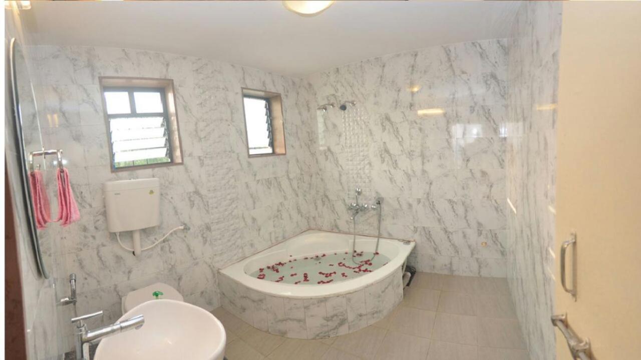 Inaya Bungalow Villa Panchgani Esterno foto